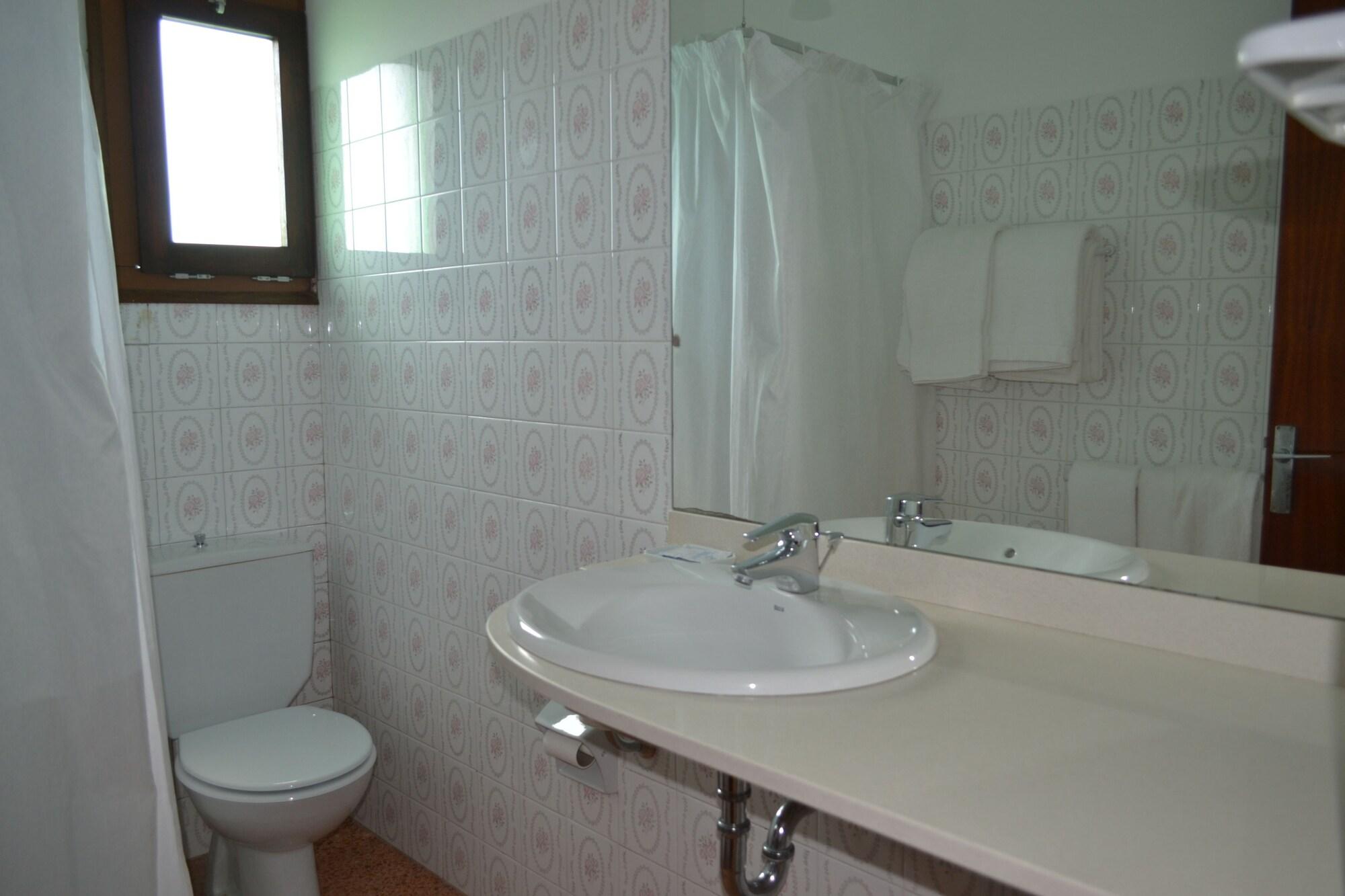 Hostal l'Esplai Viladamat Extérieur photo