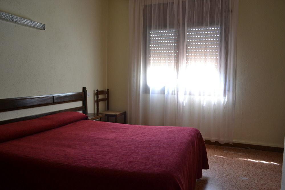 Hostal l'Esplai Viladamat Extérieur photo