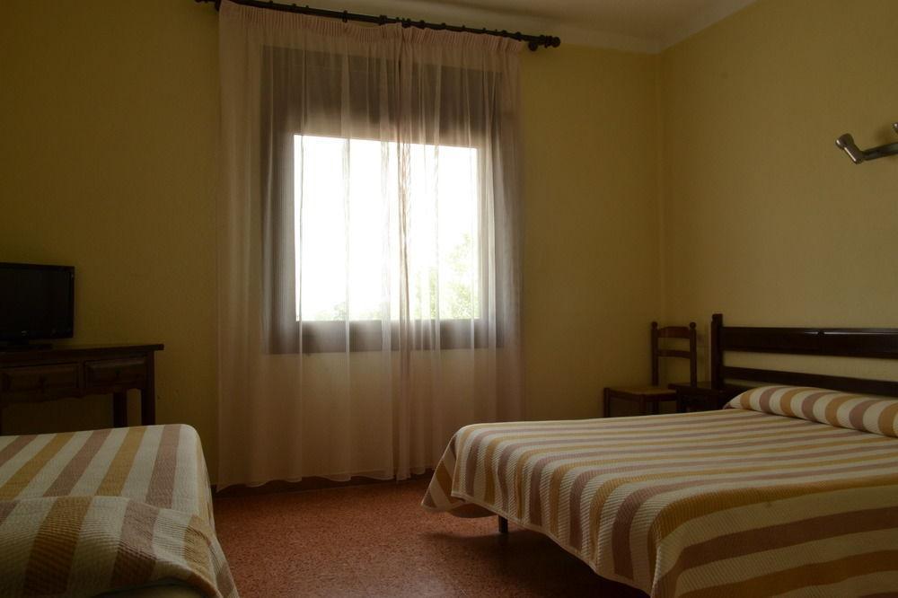Hostal l'Esplai Viladamat Extérieur photo